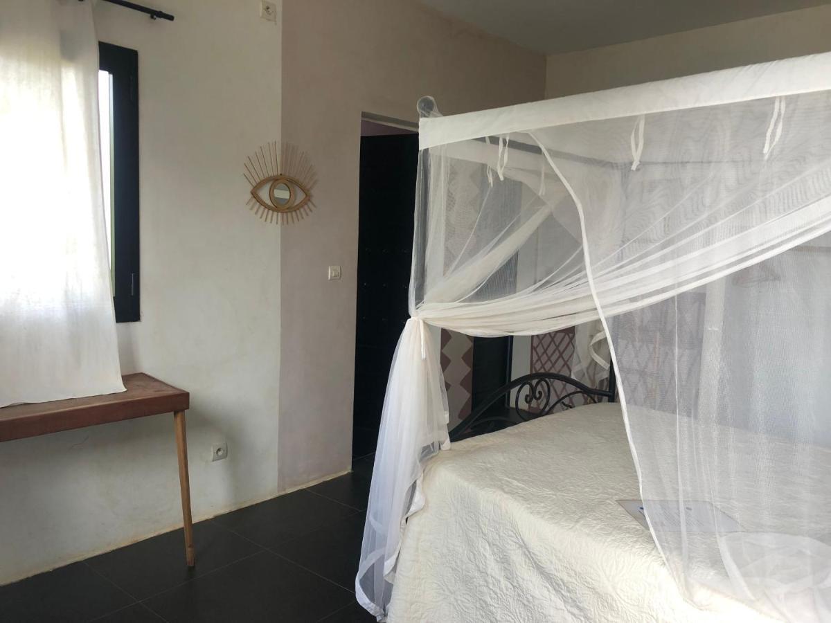 Bine Bassile Bed and Breakfast Guereo Exteriör bild